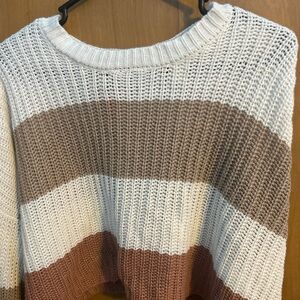 moon & madison White Crew Neck Sweater